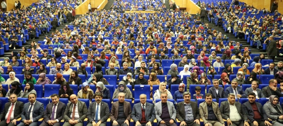 Diyarbakırlı Sezai Karakoç unutulmadı 
