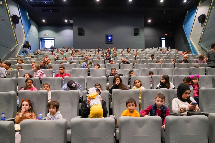 Çocuklar için ücretsiz sinema gösterimleri başladı