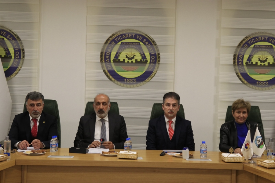 DTSO’da ‘Türkiye Ekonomisi ve İş Fırsatları anlatıldı