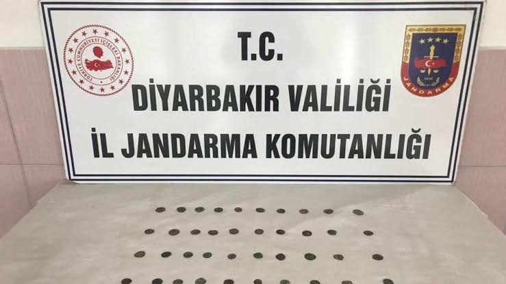 Tarihi eser kaçakçılarına suçüstü !