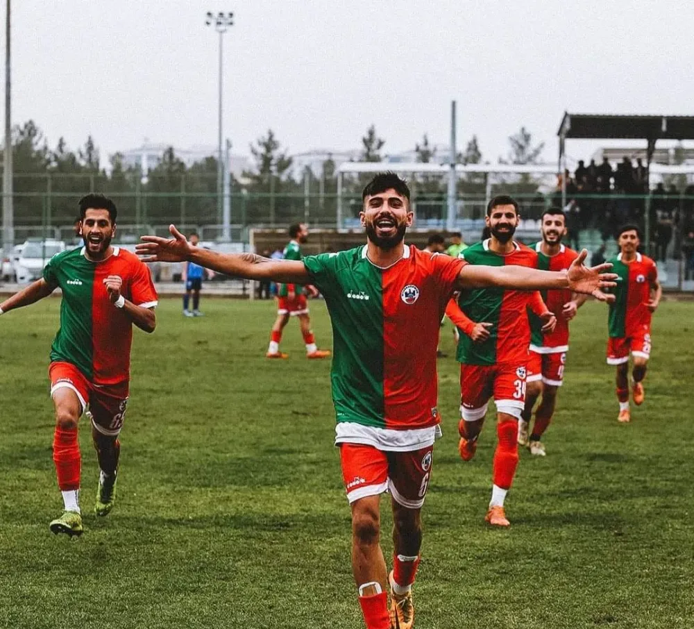 DİYARBAKIRSPOR GOL YAĞDIRDI, 2.SIRAYA YÜKSELDİ