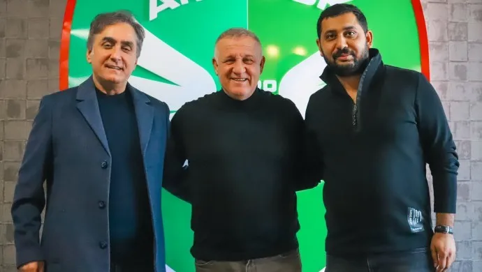Mesut Bakkal resmen Amedspor