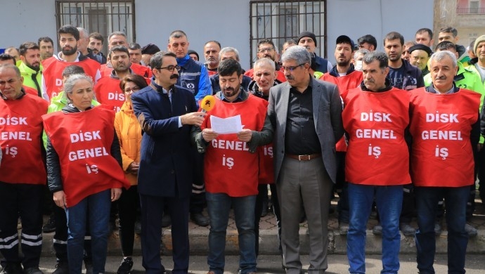 İşçilerden ‘üye kaydırma’ tepkisi: Yanlıştan dönülsün
