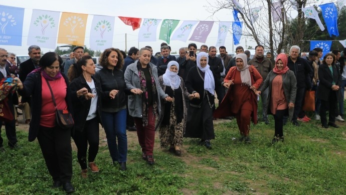 Yeşil Sol Partili Abbas Şahin : Valizlerini hazırlıyorlar