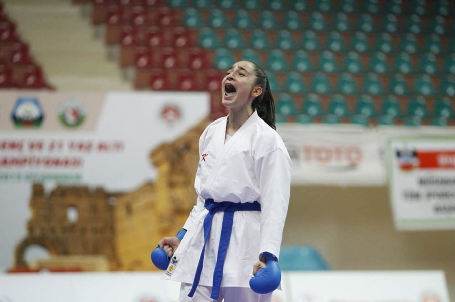Diyarbakırlı Sena Türkiye Karate Milli Takımı