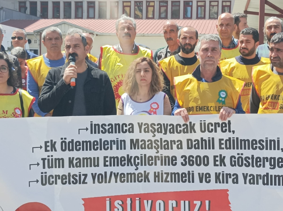Mızrak çuvala sığmıyor !