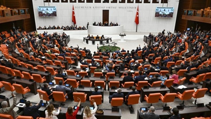 Meclis olağanüstü toplanıyor ! 