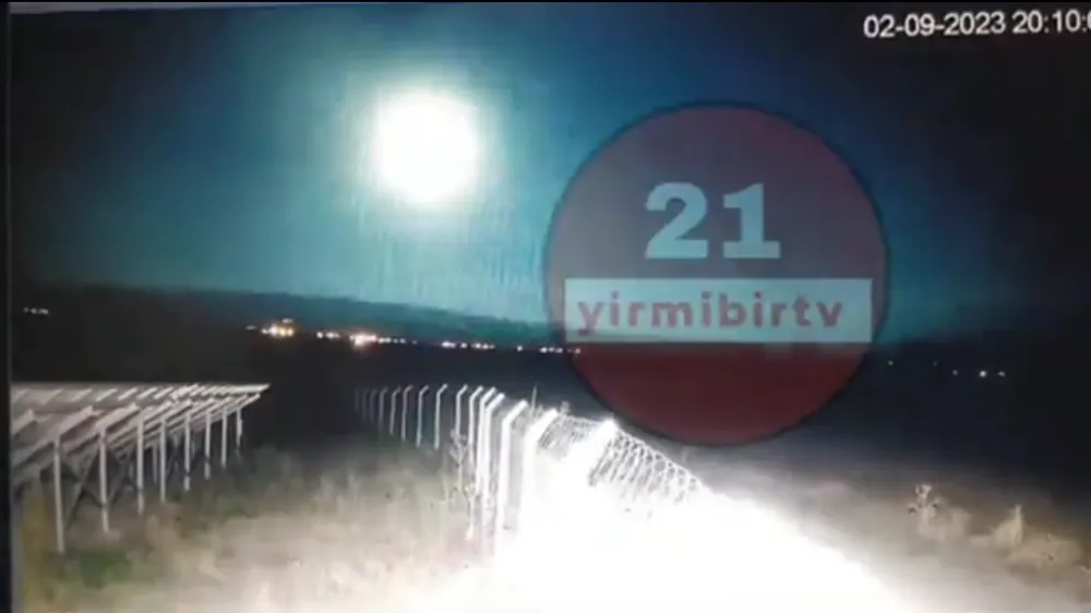 VİDEO - Diyarbakır ve çevre illerde esrarengiz cisim !