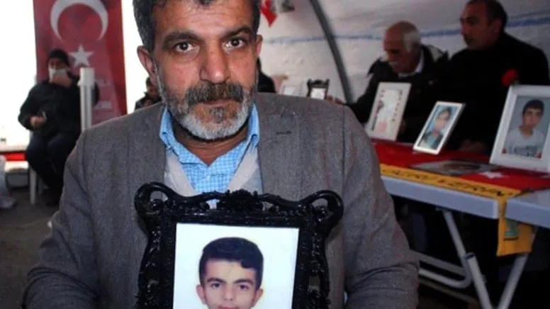 HDP önünde bekliyordu : 45 yıl hapis cezası olduğu ortaya çıktı