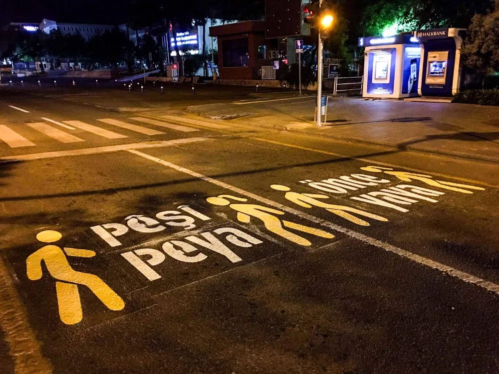 Diyarbakır trafiğinde Kürtçe yazılar 