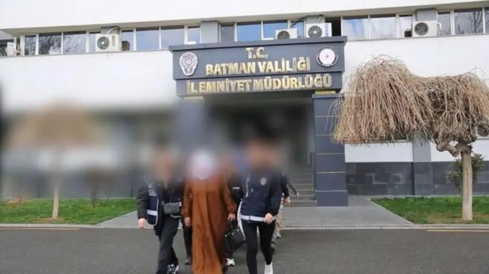 İlahi Güç Dolandırıcılığı: Anne ve Kızından 300 Milyonluk Vurgun !