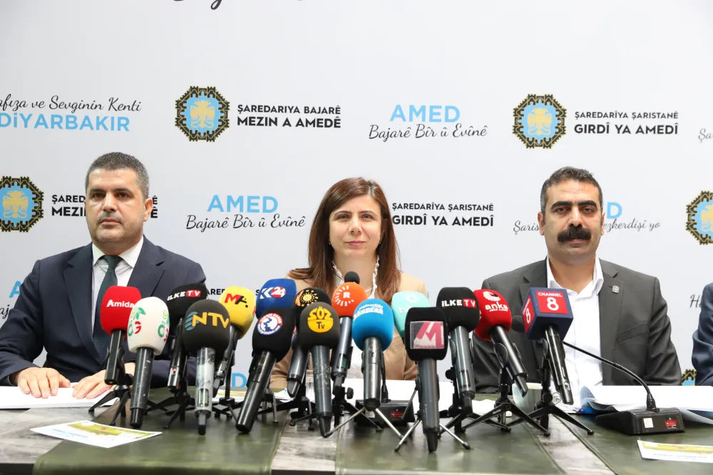 Diyarbakır Büyükşehir Belediyesi, Bir Yıllık Hizmetlerini ve 2025 Vizyon Projelerini Tanıttı