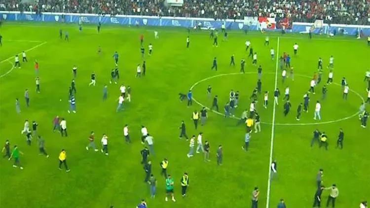 Zaxo - Newroz Maçı Şiddete Sahne Oldu: 27 Yaralı, 1 Bebek Kayboldu