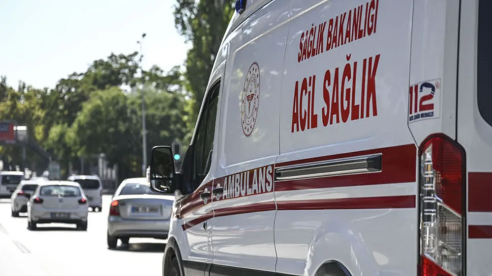 Diyarbakır’da iki kamyonet çarpıştı: 2 ölü, 1 yaralı