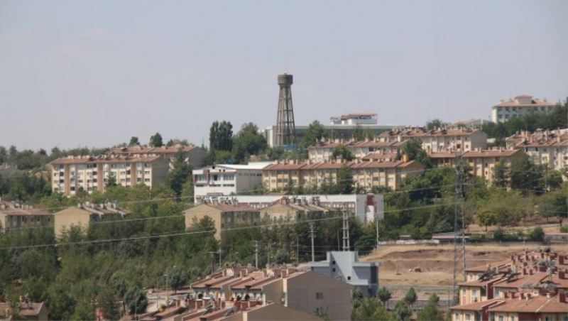 Diyarbakır’da çileye dönen su kesintisine tepki:  Bahçeler Kurudu, Su Damla Damla Akıyor !