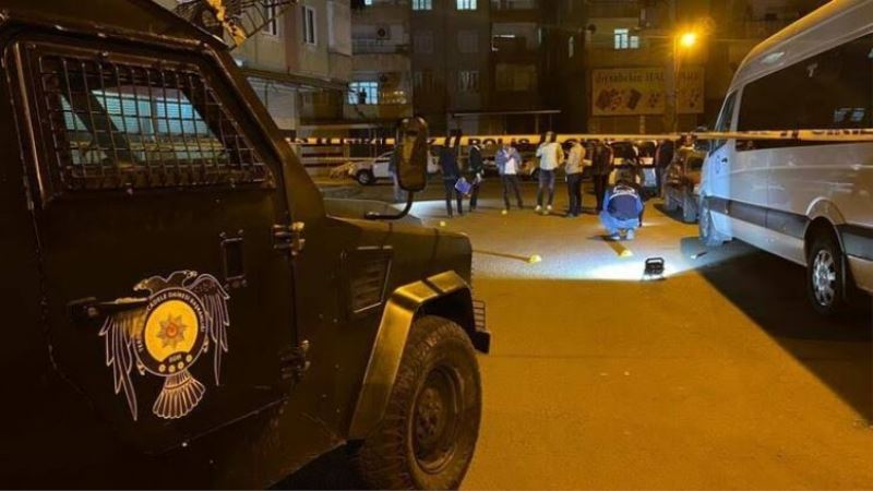 Diyarbakır da silahlı saldırı !