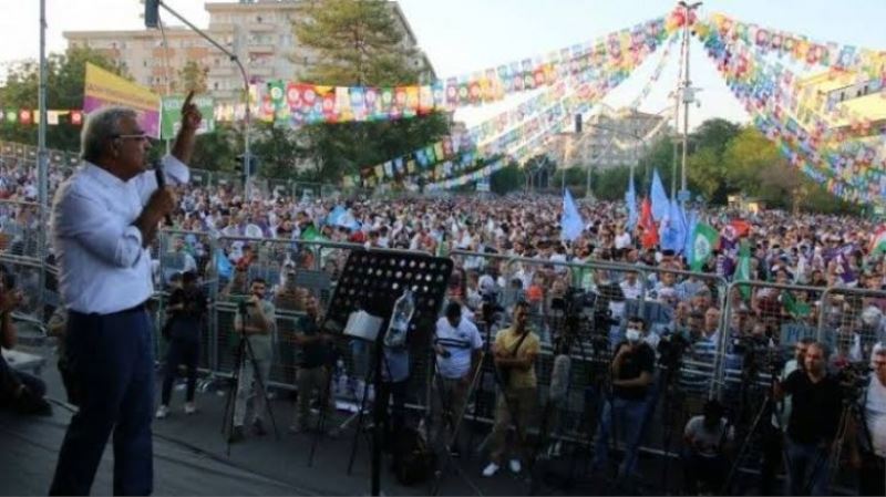 Hdp Diyarbakır Mitingi: Ülkeye vereceğimiz armağan büyük barışı sağlamaktır 