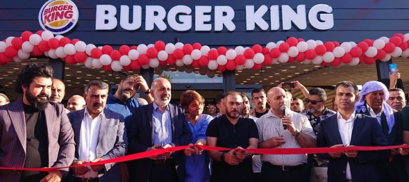 Türkiye’nin en büyük Burger King’i, Diyarbakır’da açıldı